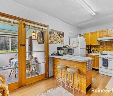 Furnished peaceful retreat - Photo 2