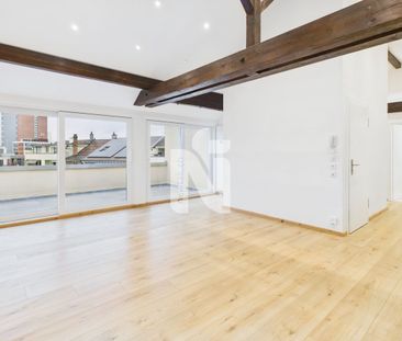 Charming 4.5-Zimmer-Attikawohnung with large balcony and direct lif... - Foto 6