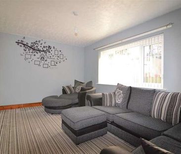 Stonegate Road, Thorpe Edge, Bradford, BD10 - Photo 2