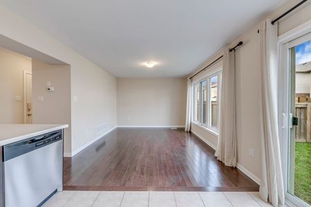 For Lease - 348 Chuchmach Close, Milton, Ontario - Photo 4
