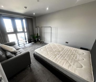 2 bedroom flat to rent - Photo 4