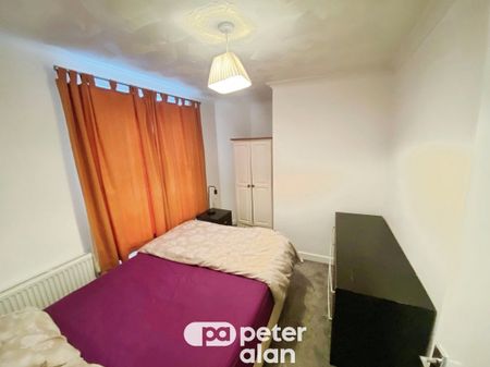 Nith Street, ABERDARE - Photo 4