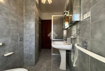 Porzione di bifamiliare in affitto