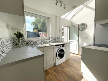 Crossall Street, Macclesfield, Cheshire, SK11 - Photo 4