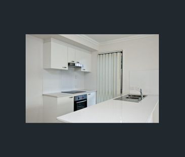 Boutique Townhouse in a small block of four - Photo 2