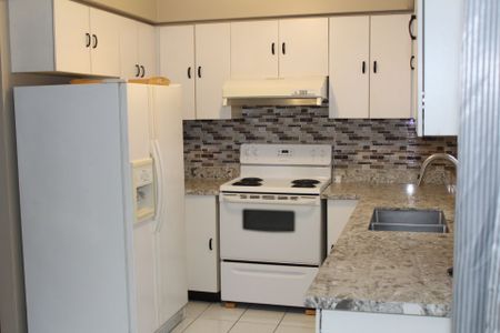 For Lease - 83 Barnes Drive, Ajax, Ontario - Photo 5