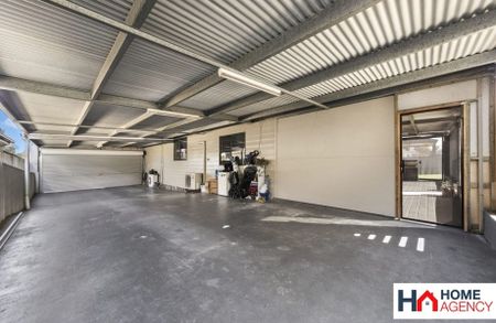 Luxury Family Living in the Heart of Cessnock - Photo 5