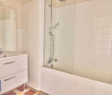 Location Appartement 4 pièces 110m² ST ETIENNE 42000 - Photo 6