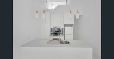 Trendy Town House In Great Location! - Photo 4