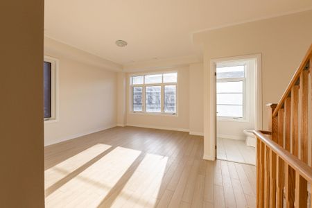 For Lease - 35 Floyd Ford Way, Markham, Ontario - Photo 5