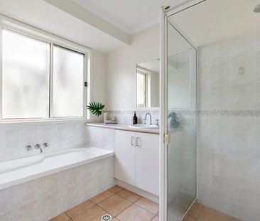 Tranquil Family Retreat on the Edge of Nature - Photo 4