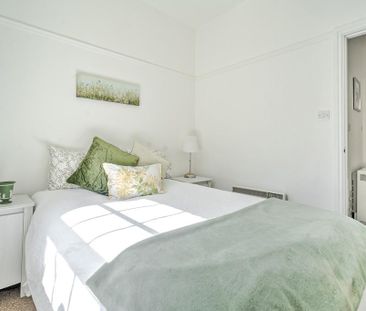 2 bedroom cottage to rent - Photo 3