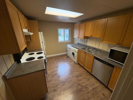 For Lease - 12 Mill Street Unit# [Upper], Mississauga, Ontario - Photo 2