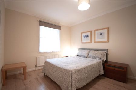 Superbly presented 1 bedroom apartment for rent within walking distance of the Grafton & City. Furnished. - Photo 3