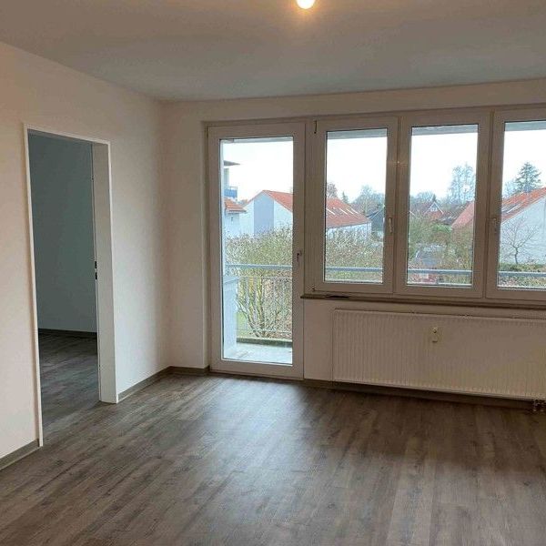 Helle 3-Zimmer-Dachgeschosswohnung - Foto 1