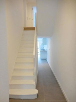 Met fietsenberging & giga tuin - Photo 1