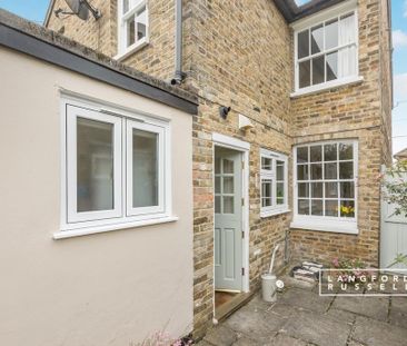 2 bedroom end of terrace house to rent - Photo 4
