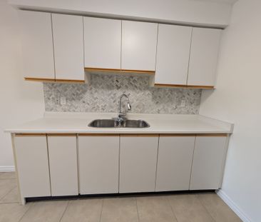 For Lease - 31 Bingham Street Unit# A, Richmond Hill, Ontario - Photo 4