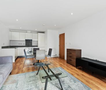 2 bedroom penthouse to rent - Photo 4