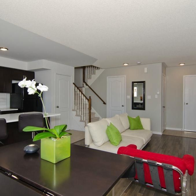 For Lease - 39 Hays Boulevard Unit# 17, Oakville, Ontario - Photo 1