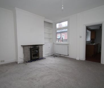 4 bedroom terraced house to rent - Photo 1