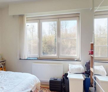 Appartement te huur in Anderlecht voor € 1.000 met 1 slaapkamer - Photo 3