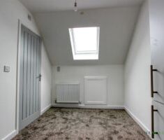 3 BEDROOM Townhouse - Semi Detached - Photo 3