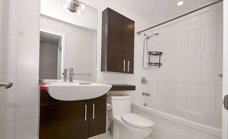 For Lease - 8 Telegram Mews Unit# 740, Toronto, Ontario - Photo 5