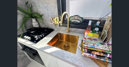 Wonderful Brand New Granny Flat in a Great Spot Fully Furnished Ready to Go - Photo 5