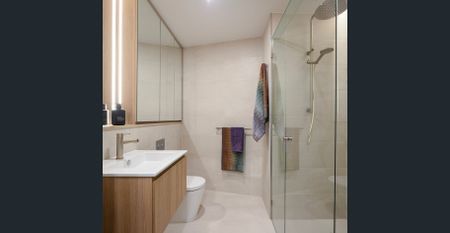Exquisite Luxury Living - 1bed + 1 multi purpose room+ 1 carpark with storage - Photo 3