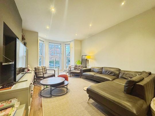 3 bedroom flat to rent - Photo 1