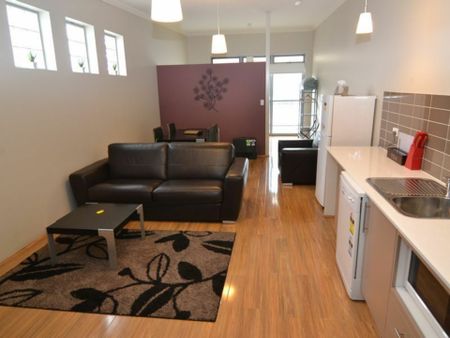 Main Street Studio Apartment - Photo 2