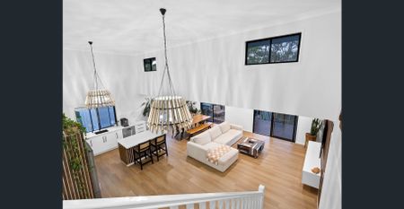 A RENOVATED HAVEN OF SECLUSION, SERENITY & BUSHLAND CHARM! - Photo 4