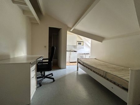 Location Appartement 1 pièce 16m² - Photo 4