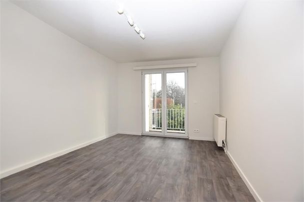 Instapklaar appartement met twee slaapkamers én lift te Deurne - Photo 1