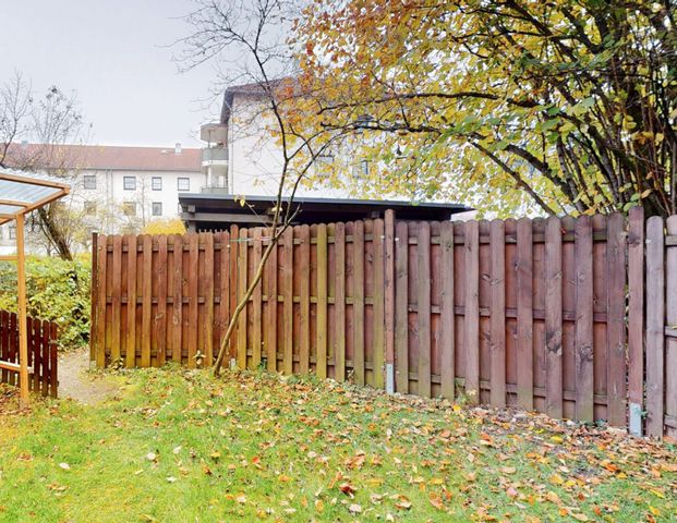 Charmante 3-Zimmer-Wohnung mit Garten - Foto 1