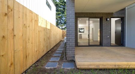 MANGERE BRIDGE, 3 BEDROOMS - Photo 5