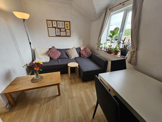 2 bedroom flat to rent - Photo 1