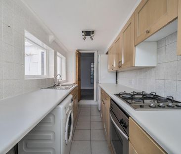 2 bedroom terraced house to rent - Photo 6