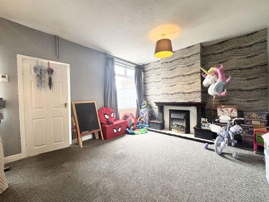 3 bedroom terraced house to rent - Photo 1