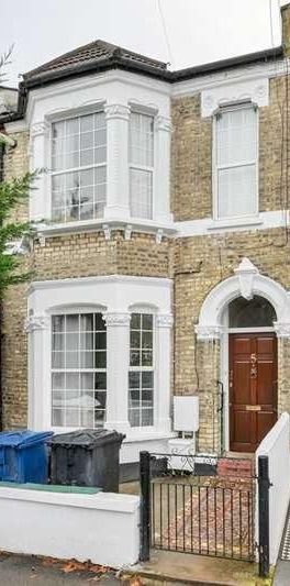 Avenue Road, South Acton, W3 - Photo 1