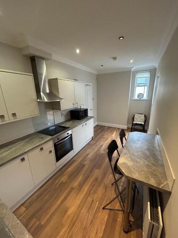 Unit 2, 41 Malone Road, Bachelors Row, Belfast, BT9 6RX - Photo 4