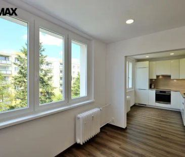 Pronájem bytu 3+1 po kompletní rekonstrukci, s lodžií - Photo 6