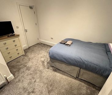 Room in a Shared House, Laird Street, CH41 - Photo 5