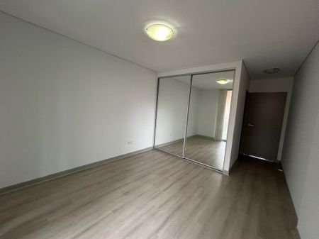Stunning 2 bedroom in the heart of Punchbowl for lease - Photo 5