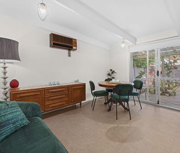 Charming Furnished 2-Bedroom Character Cottage - Photo 6