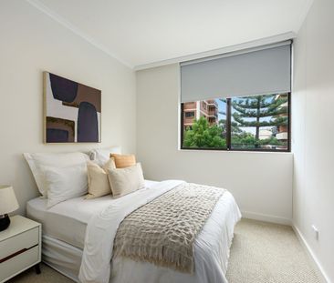 MODERN BEACHSIDE LIVING WITH SPACE TO ENTERTAIN - Photo 6