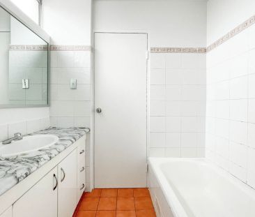 Centrally located apartment - Photo 5