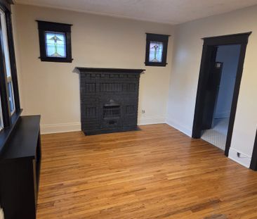 For Lease - 4 Hyde Park Avenue Unit# 10, Hamilton, Ontario - Photo 2