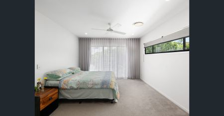 Stunning Home In Unbeatable Location - Photo 5